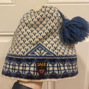 VTG Dale of Norway Wool Beanie Knit Winter Hat Ski Blue White Tassel EUC